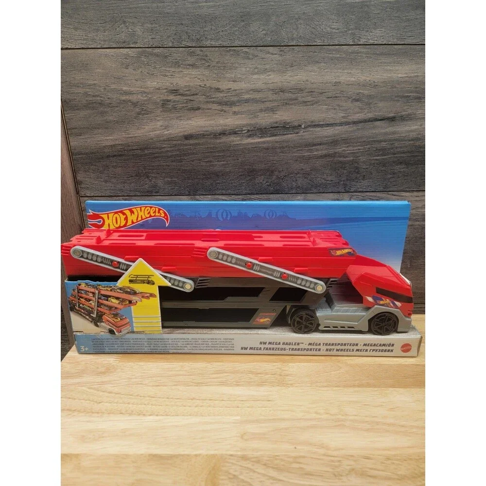 Hot Wheels Mega Hauler Transporter for Hot Wheels Cars 1:64 Scale 2014 BRAND NEW
